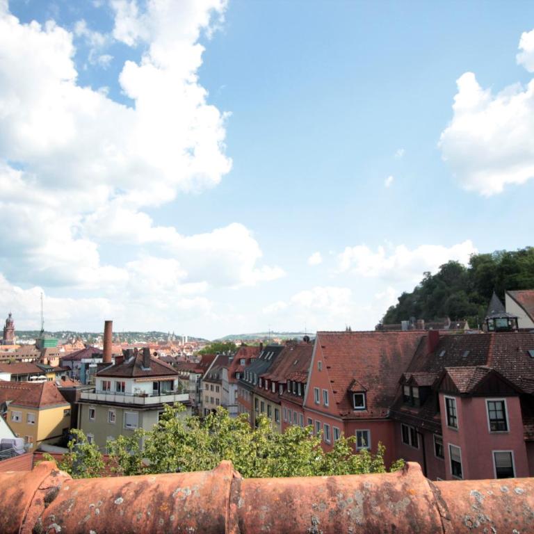 City Apartment - Old Main Bridge, own garage parking space - Apartment mit 1 Schlafzimmer - 23