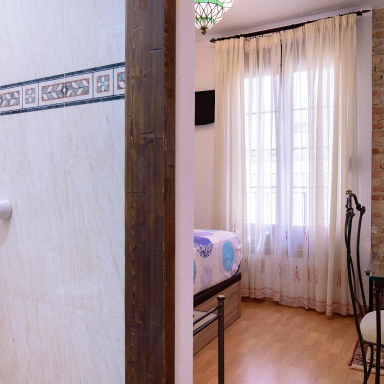 Casa de Reyes - Deluxe Single Room - 6
