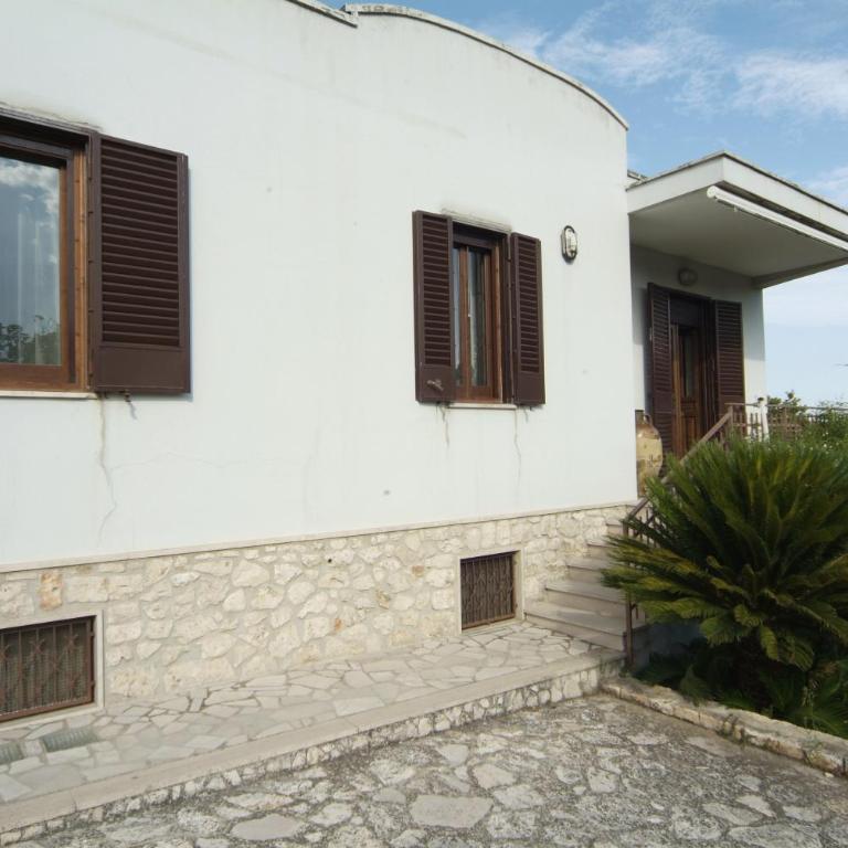 Panoramic Sea View Spacious 3BR Villa & Parking Near Zoo Safari - Three-Bedroom House - 38