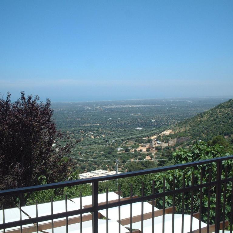 Panoramic Sea View Spacious 3BR Villa & Parking Near Zoo Safari - Three-Bedroom House - 20