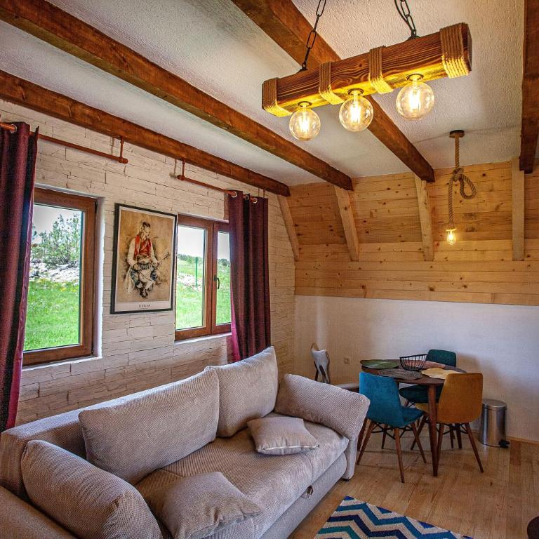 Family Houses Pleme - Two-Bedroom Chalet - 5