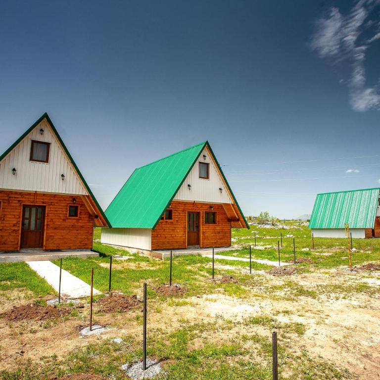 Family Houses Pleme - Two-Bedroom Chalet - 5