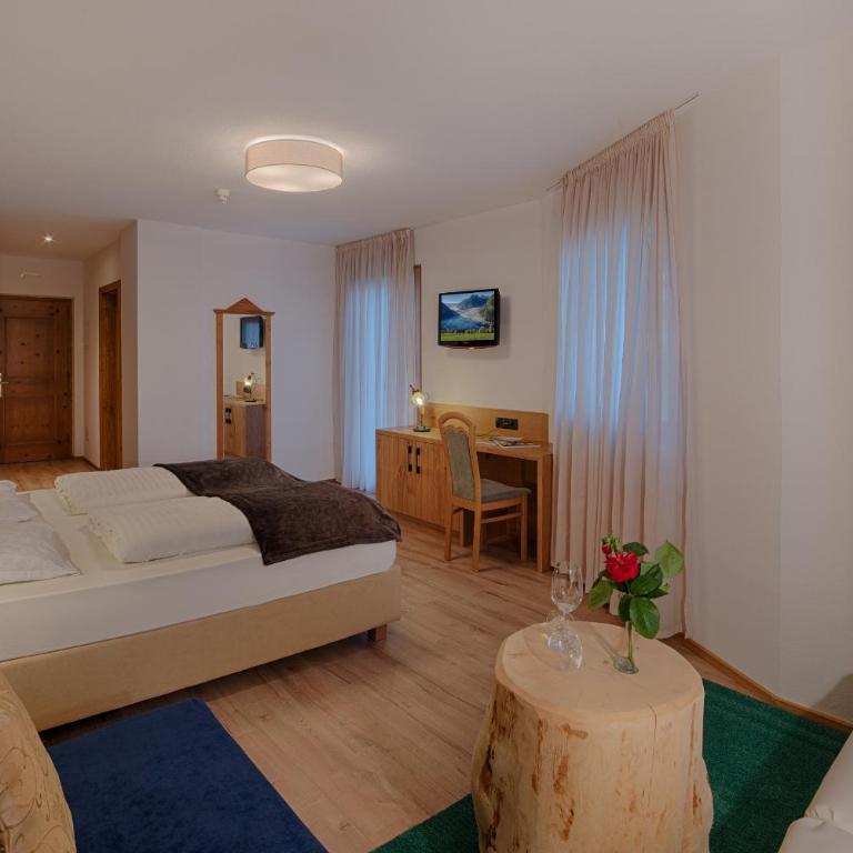 Hotel Kristall - Suite con Vista Montagna - 8