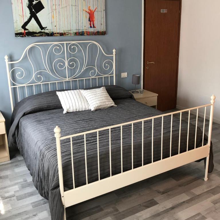 IRIDES ROOMS a un passo dai Parchi Divertimento - Camera Matrimoniale Standard - 3