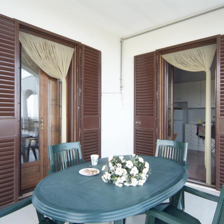 Panoramic Sea View Spacious 3BR Villa & Parking Near Zoo Safari - Three-Bedroom House - 14