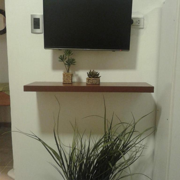 IDEAL Y UBICADISIMO A Mts de paseo ARISTIDES . - Apartamento de 1 dormitorio - 5