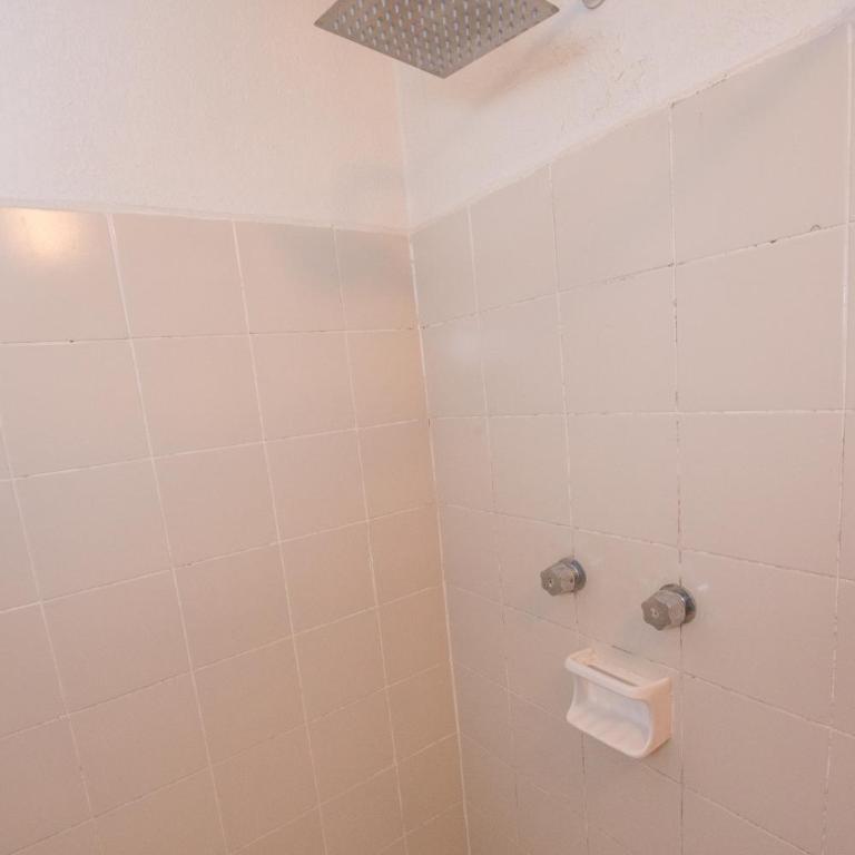 Hotel Descanso Inn - Single Room - 6