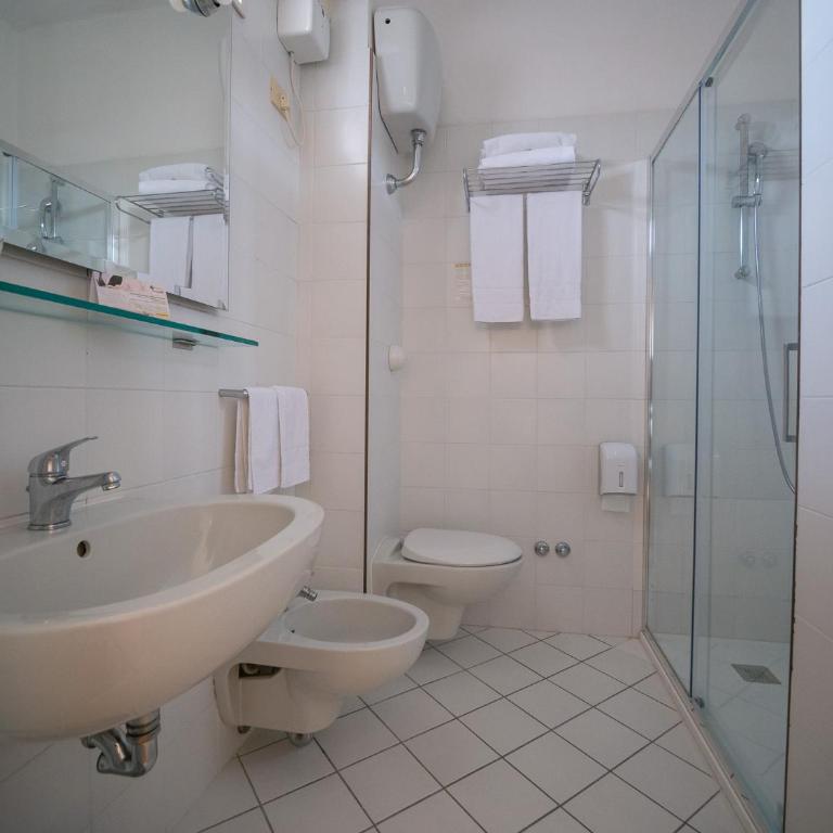 Hotel Bel Soggiorno - Camera Matrimoniale/Doppia con Letti Singoli con Vista Città - 18