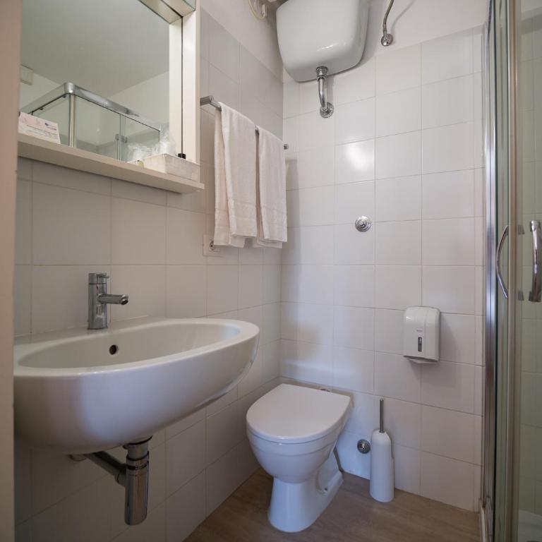 Hotel Bel Soggiorno - Camera Matrimoniale/Doppia con Letti Singoli con Vista Città - 15