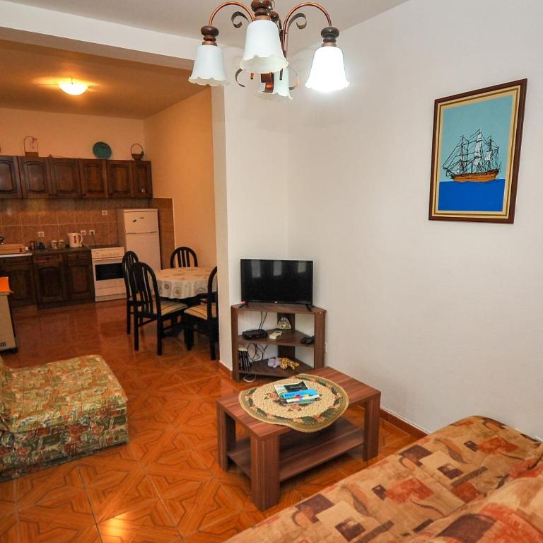 Apartments Kuc - Apartman s 1 Spavaćom Sobom, Pogledom na More i Terasom - 1