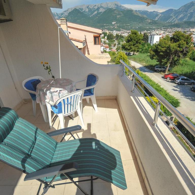 Apartments Kuc - Apartman sa 2 Spavaće Sobe, Terasom i Pogledom na More - 7