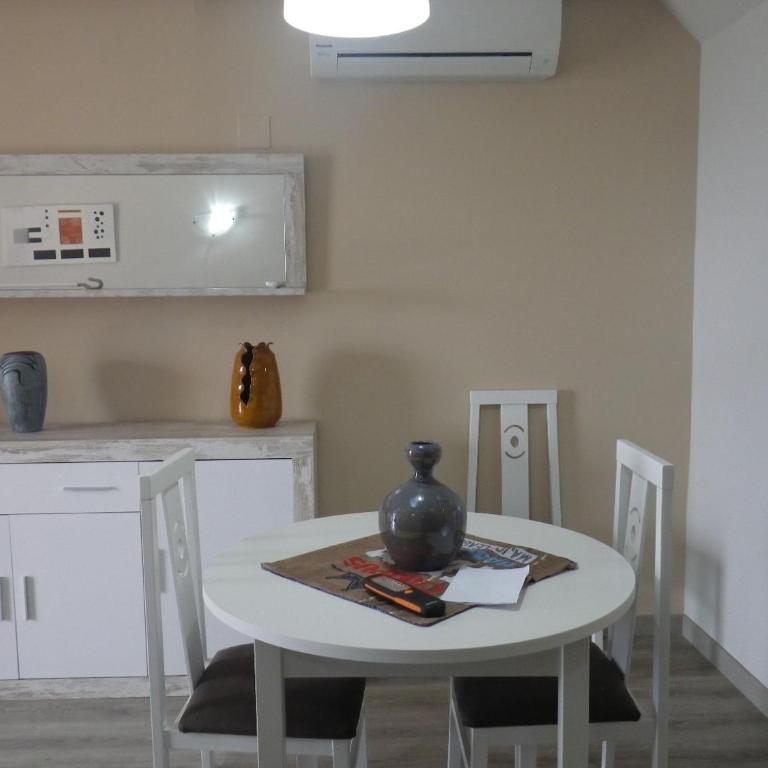 Ignacio La Pineda - Two-Bedroom Apartment - 11