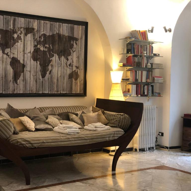 Elly's Loft - One-Bedroom Apartment - 36