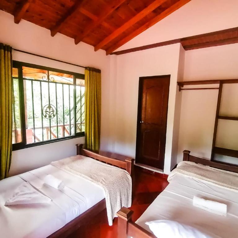 Casa Campestre Las Nieves - Habitación Triple Estándar - 1