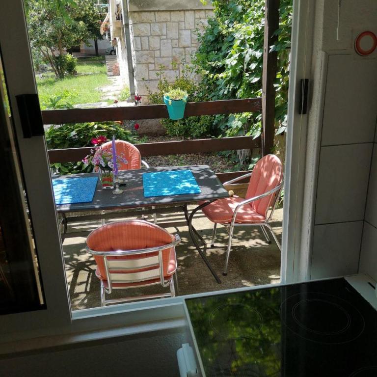 Dea - Apartment with Terrace - 12