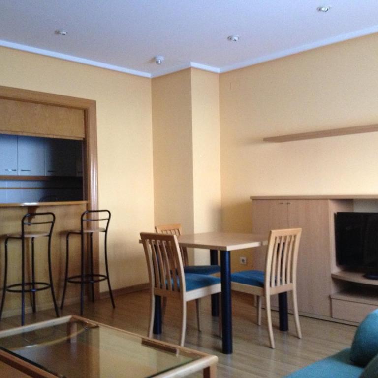 Apartamentos Turisticos Puerta de León - Apartamento de 1 dormitorio - 28
