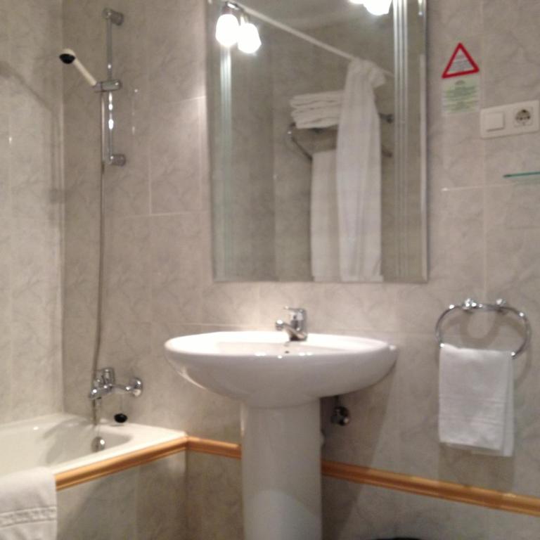 Apartamentos Turisticos Puerta de León - Apartamento de 1 dormitorio - 9