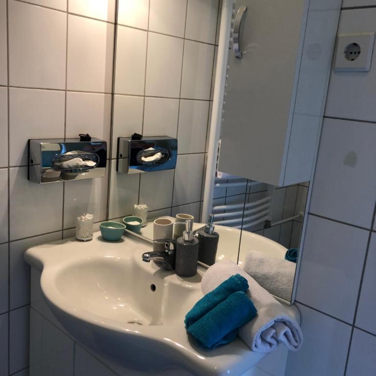 Gasthaus Luggwirt - Doppelzimmer mit Bad - 3