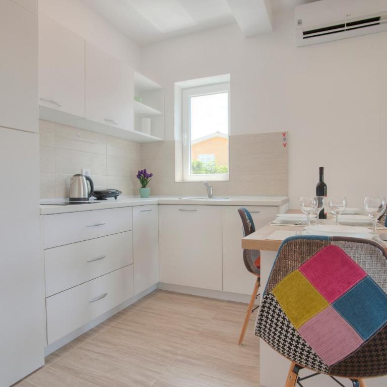Guest House Djonovic - One-Bedroom Apartment - 38