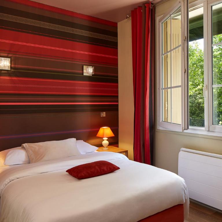 Le Vert Galant - Auberge Etchegorry - Chambre Double Standard - 1