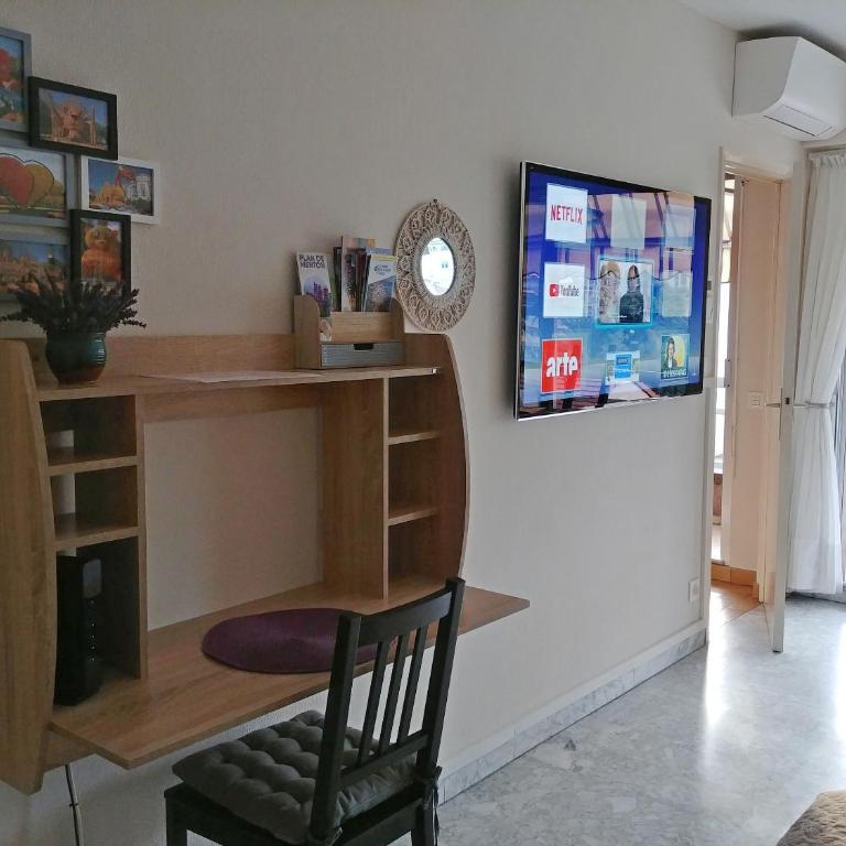 Studio avec Parking Privé au Cœur de la Ville - Appartement 1 Chambre - 3