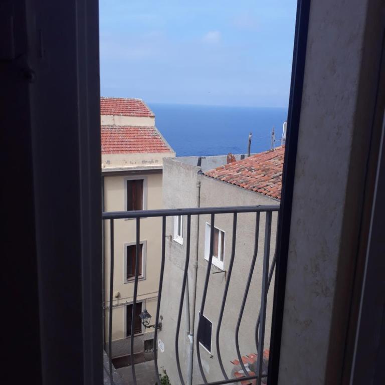 L'Antico Faro - Camera Matrimoniale Deluxe con Balcone e Vista Mare - 6