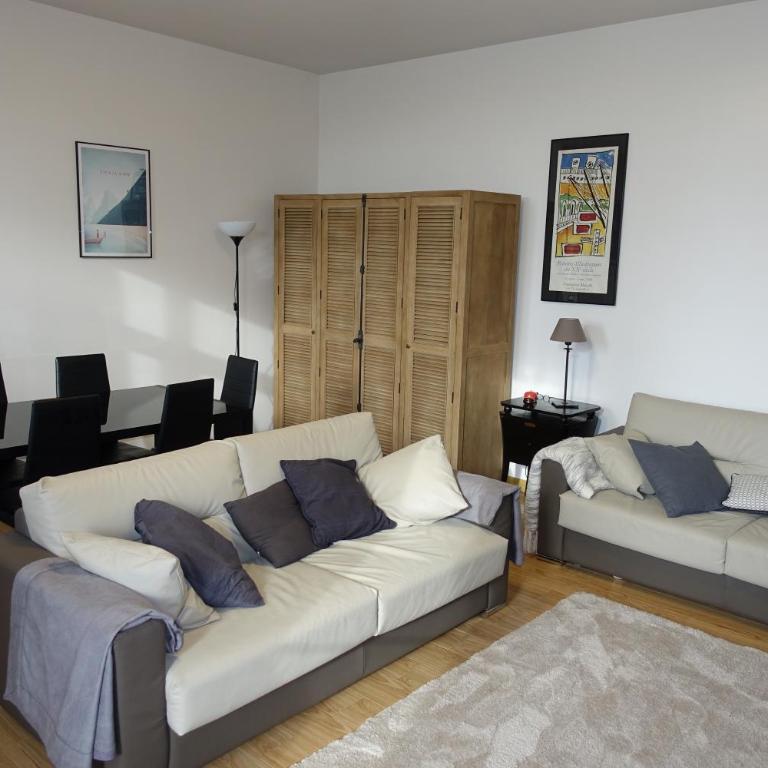 Appartement Cosy et Lumineux idéalement placé - Two-Bedroom Apartment - 2
