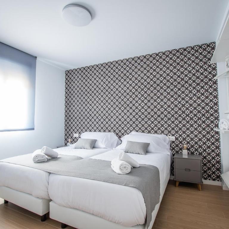Ibericabeds Granada - Deluxe Apartment - 1