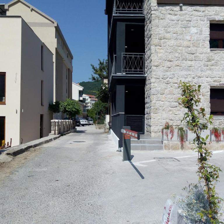 Apartman Lora - Apartment - 2