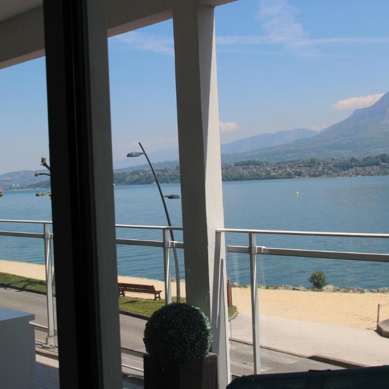 ECHAPPEE BELLE AU BORD DU LAC - Appartement 1 Chambre - 19