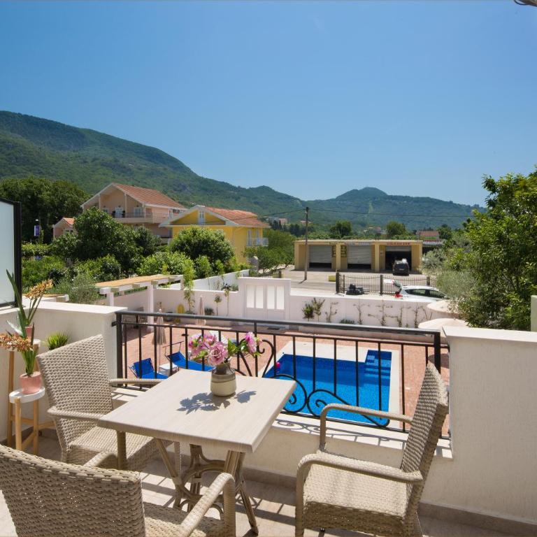 Luxurious Apartments Aria - Apartman sa Pogledom na Bazen - 1