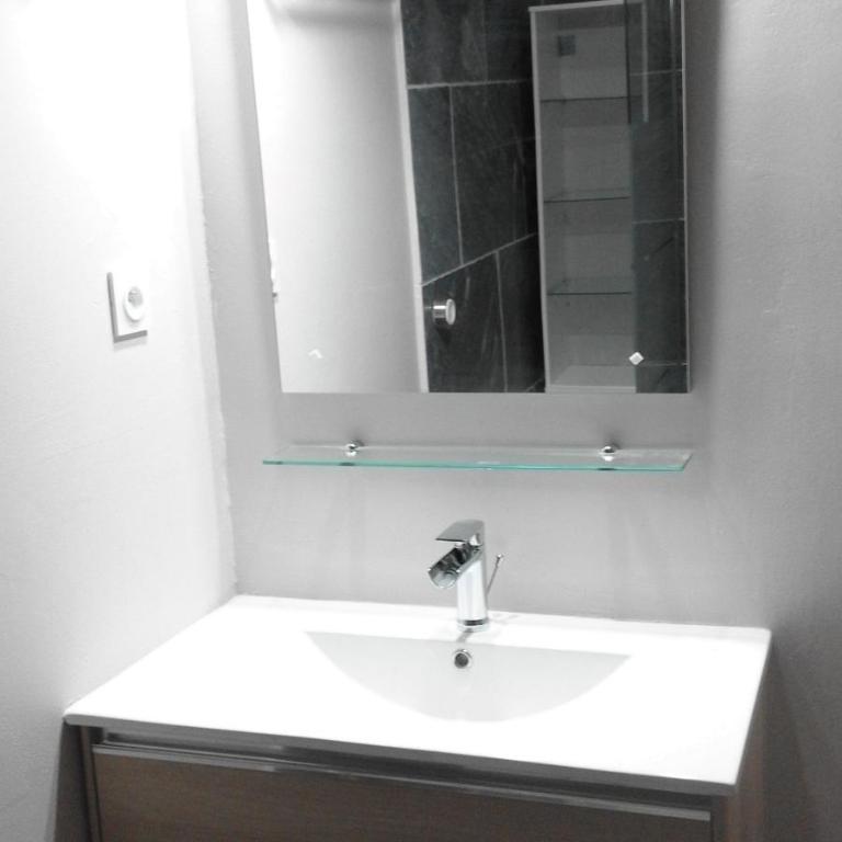 ST REMY DE PROVENCE PROCHE CENTRE VILLE - Parking privé - Appartement 1 Chambre - 10