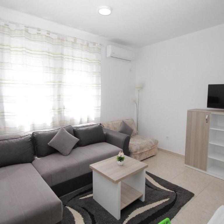 Tosic Apartmani - Two-Bedroom Apartment - 8