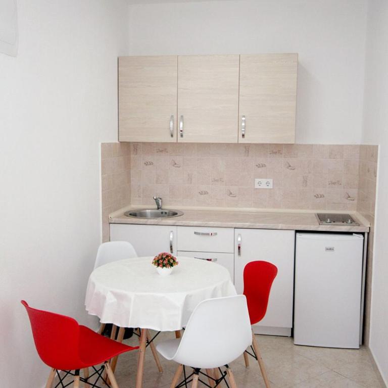 Tosic Apartmani - Family Studio - 10