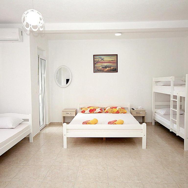 Tosic Apartmani - Family Studio - 10