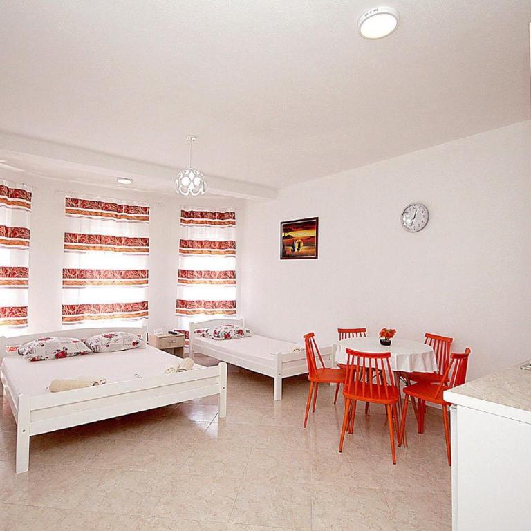 Tosic Apartmani - Two-Bedroom Suite - 8