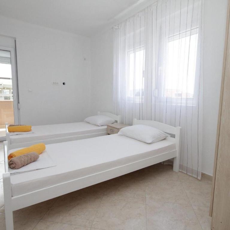 Tosic Apartmani - Two-Bedroom Suite - 11