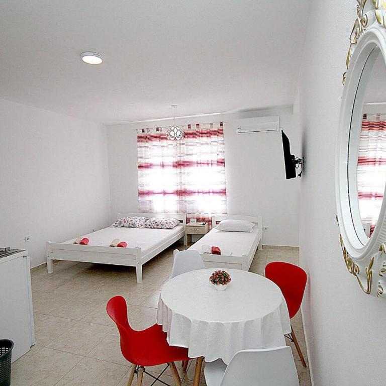 Tosic Apartmani - Family Studio - 2