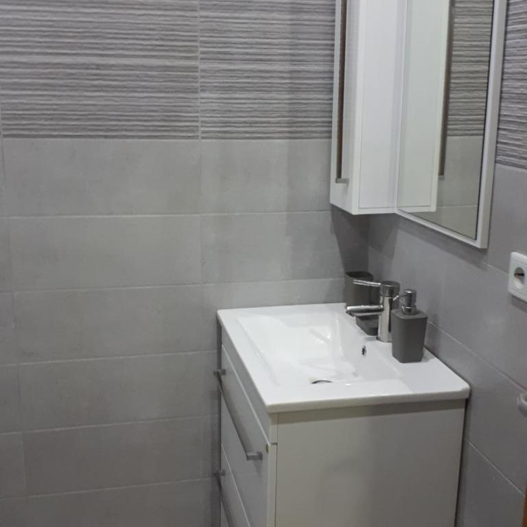 Apartments Alifakovac 2 - One-Bedroom Apartment - 2