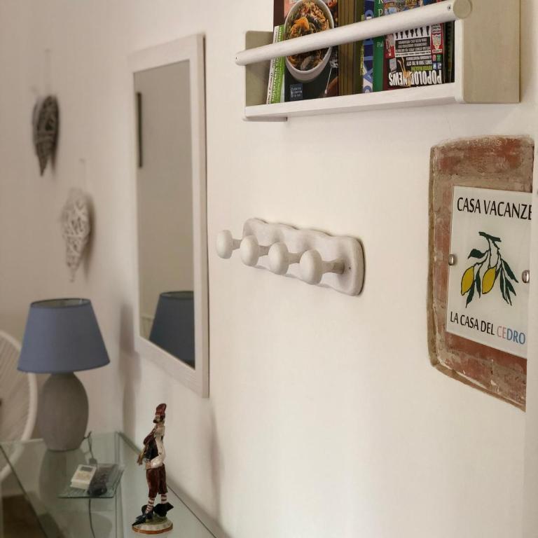 La casa del Cedro - One-Bedroom House - 11