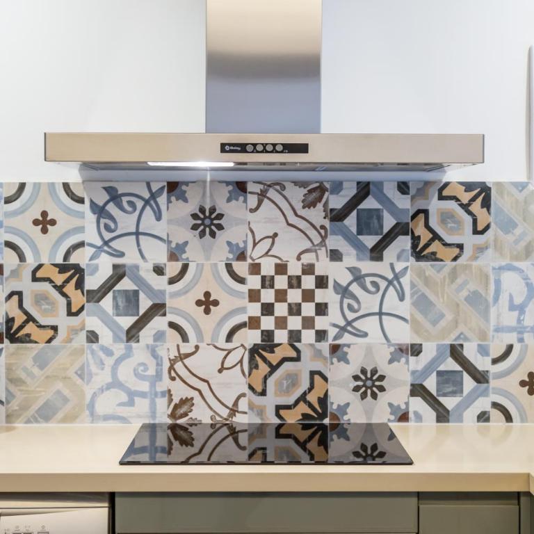 FLORIT FLATS - CATHEDRAL LUXURY TERRACE FLAT 2BR 2BA AC Wifi - Apartment - 37