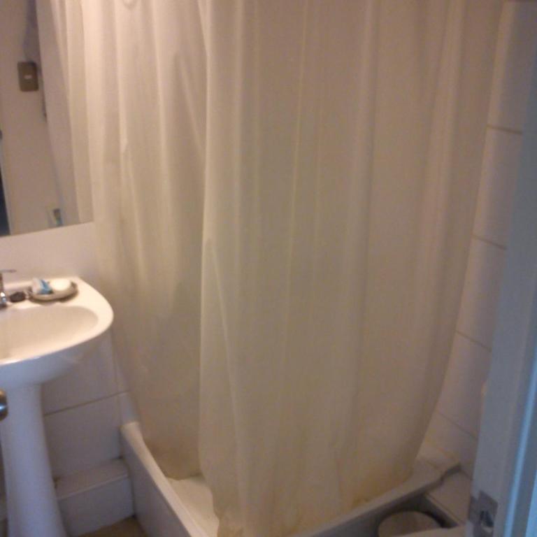 Frente al parque (Solo mujeres) - Single Room with Private Bathroom - 4