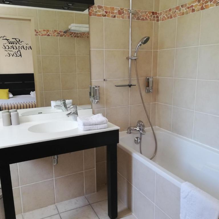 Logis Hôtel Synaya - Chambre Double Standard - 2