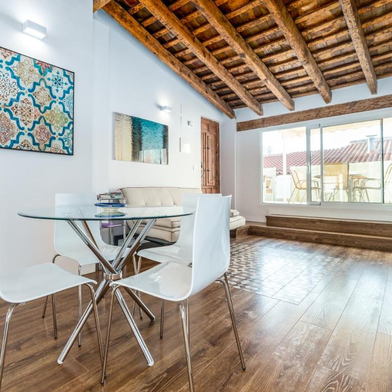 FLORIT FLATS - CENTER 2BR 2BA ATTIC TERRACE VIEW WIFi AC - Apartment - 11