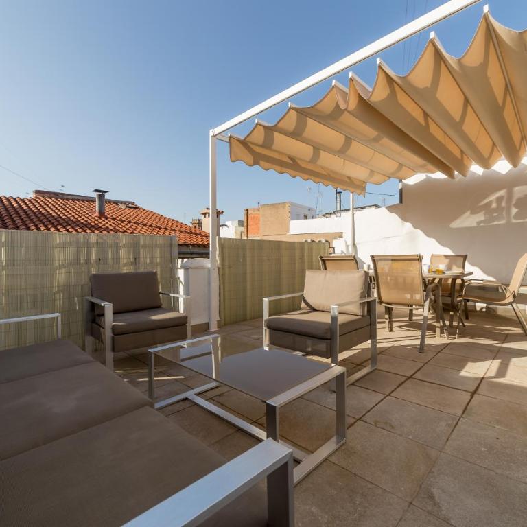 FLORIT FLATS - CENTER 2BR 2BA ATTIC TERRACE VIEW WIFi AC - Apartment - 1