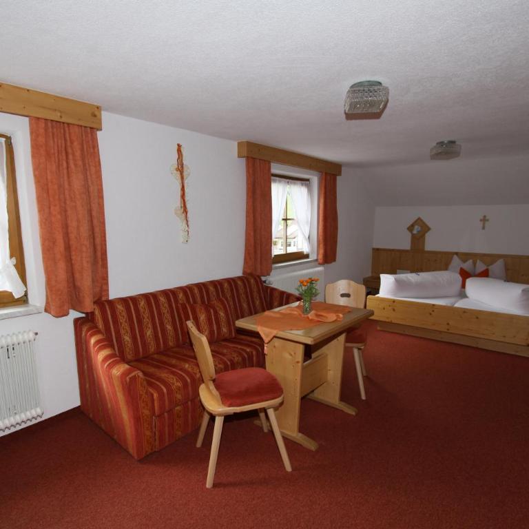 Haus Bödele - Dreibettzimmer - 1