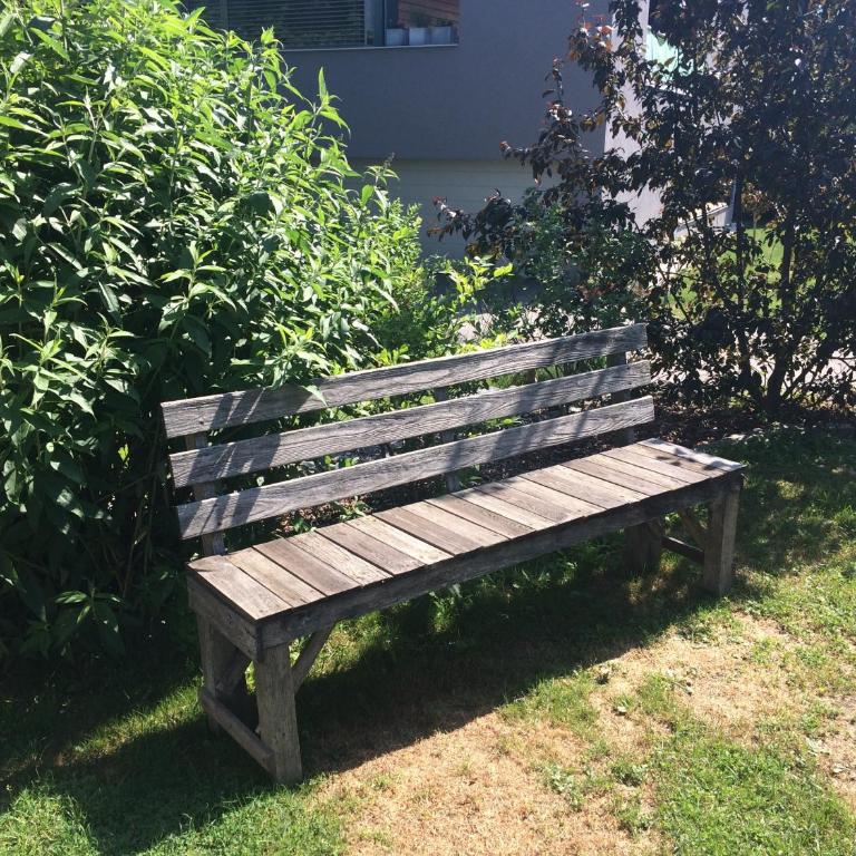 Ferienwohnung Frieser - Apartment mit 2 Schlafzimmern, Terrasse und Seeblick - 11