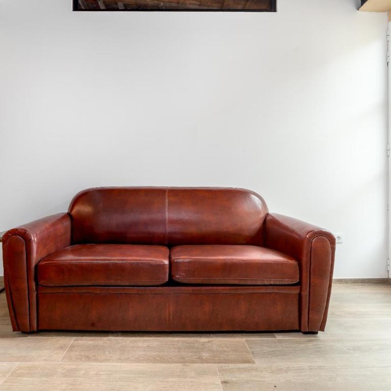 FLORIT FLATS - CATHEDRAL LUXURY TERRACE FLAT 2BR 2BA AC Wifi - Apartment - 79