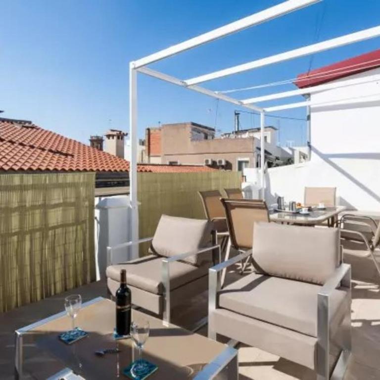 FLORIT FLATS - CENTER 2BR 2BA ATTIC TERRACE VIEW WIFi AC - Apartment - 10
