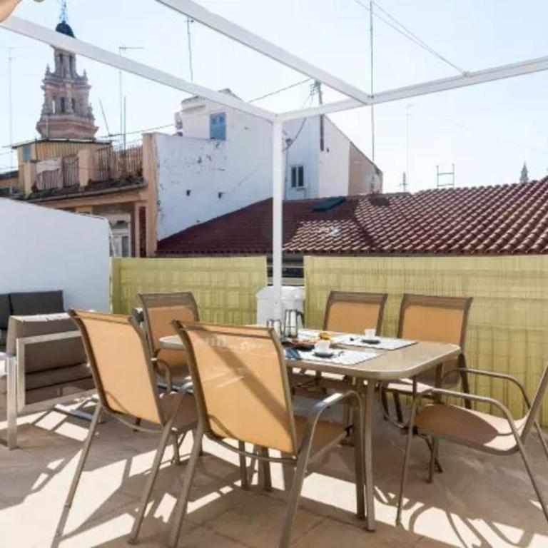 FLORIT FLATS - CENTER 2BR 2BA ATTIC TERRACE VIEW WIFi AC - Apartment - 8